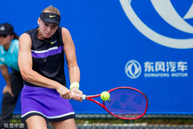 了近距离的 了近距离的