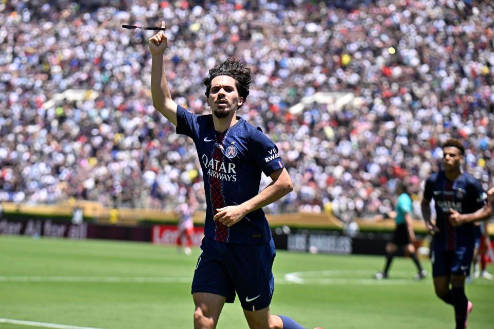 表现得格外 表现得格外